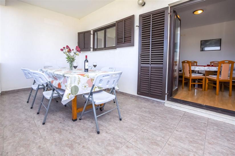 Apartment A1, for 6 persons