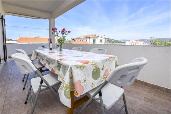 Apartment A1, for 6 persons