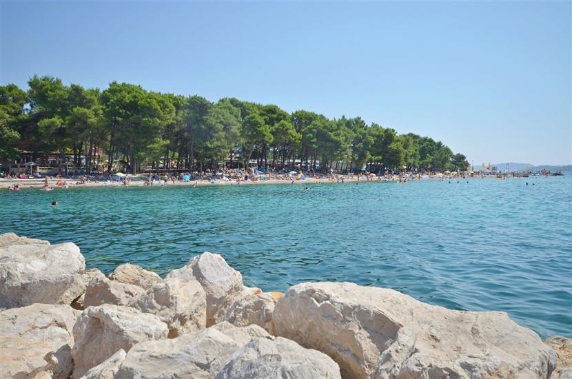 Apartmani Near Hangar beach