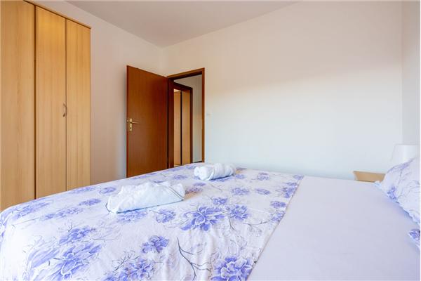Apartment A2, for 6 persons