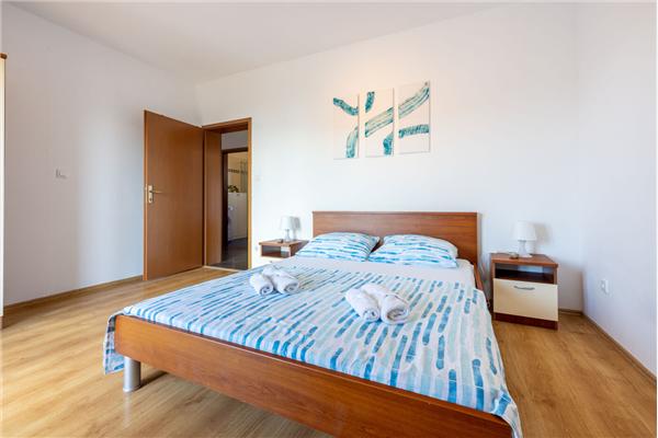 Apartment A2, for 6 persons