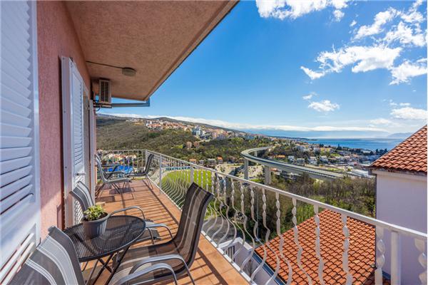 Apartment A2, for 6 persons