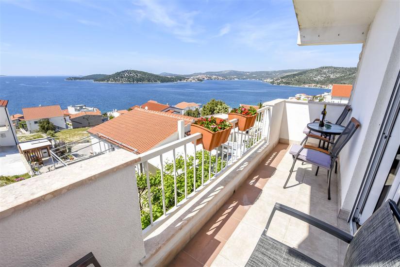 Apartment A2, for 4 persons