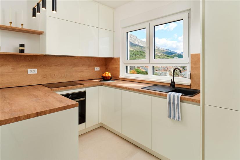 House K1, for 12 persons