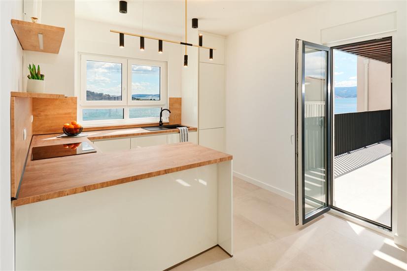 House K1, for 12 persons