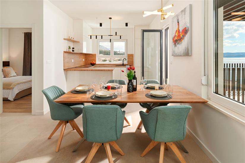 House K1, for 12 persons