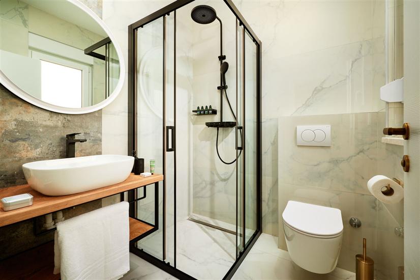 House K1, for 12 persons