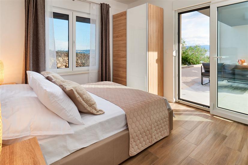 House K1, for 12 persons