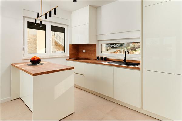 House K1, for 12 persons