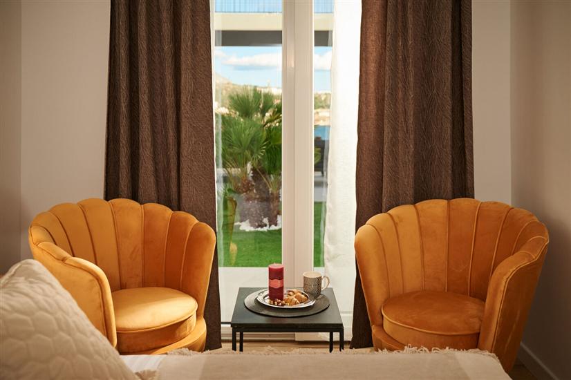 House K1, for 12 persons