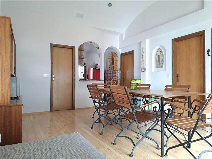 Apartment A3, for 5 persons