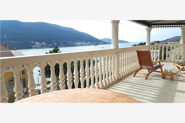 Apartment A3, for 5 persons