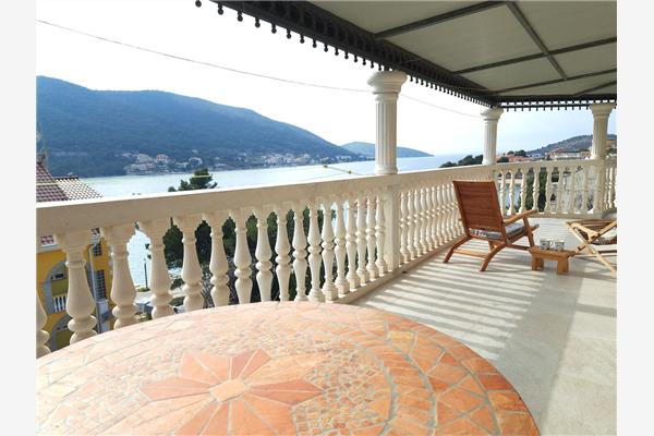 Apartment A3, for 5 persons