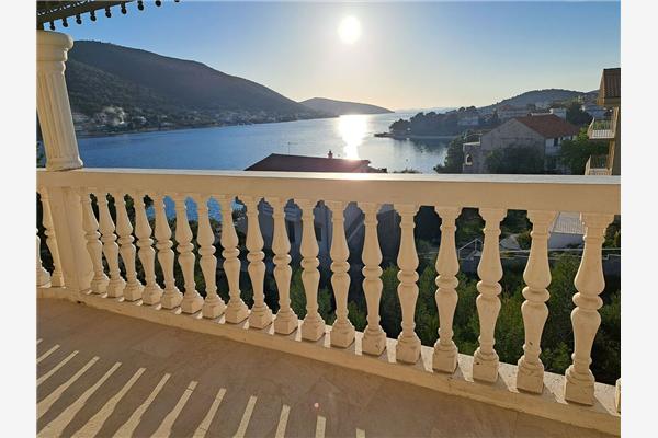 Apartment A3, for 5 persons