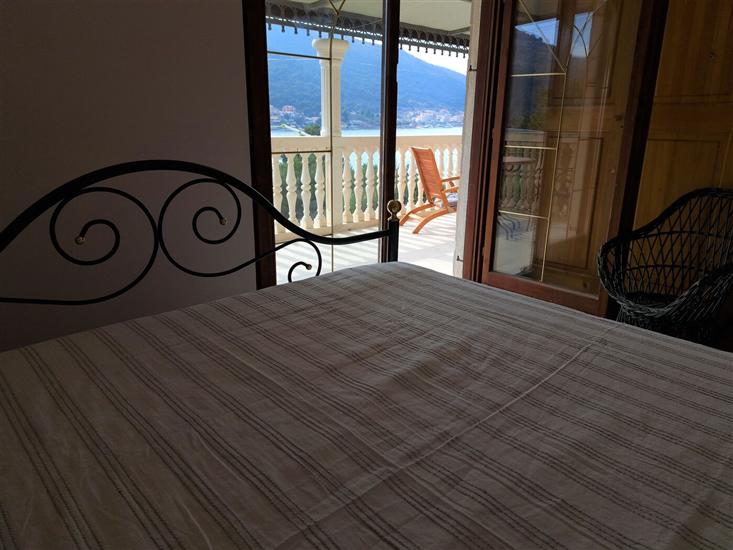 Apartment A3, for 5 persons