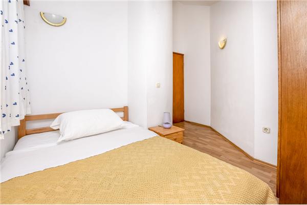 Apartment A3, for 5 persons