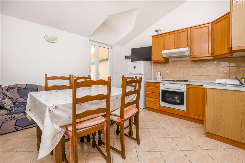 Apartment A3, for 5 persons