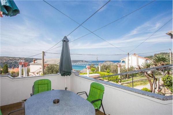 Apartment A1, for 5 persons