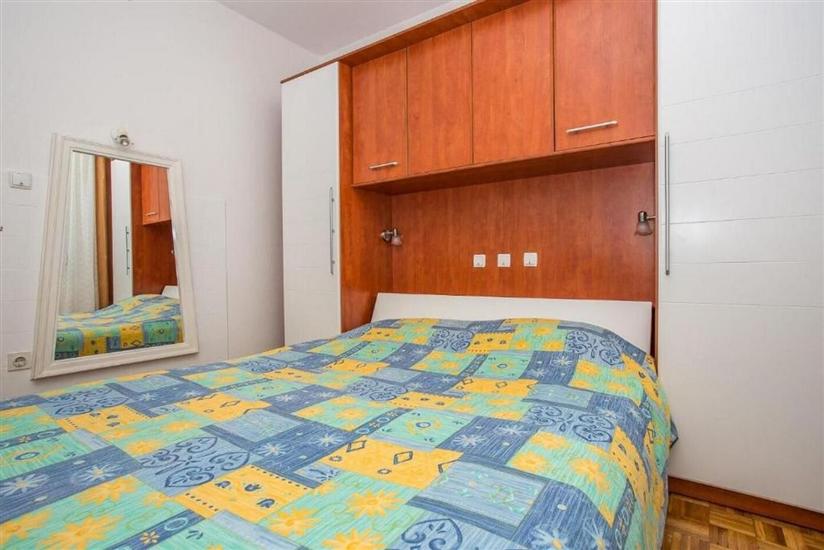 Apartment A1, for 5 persons