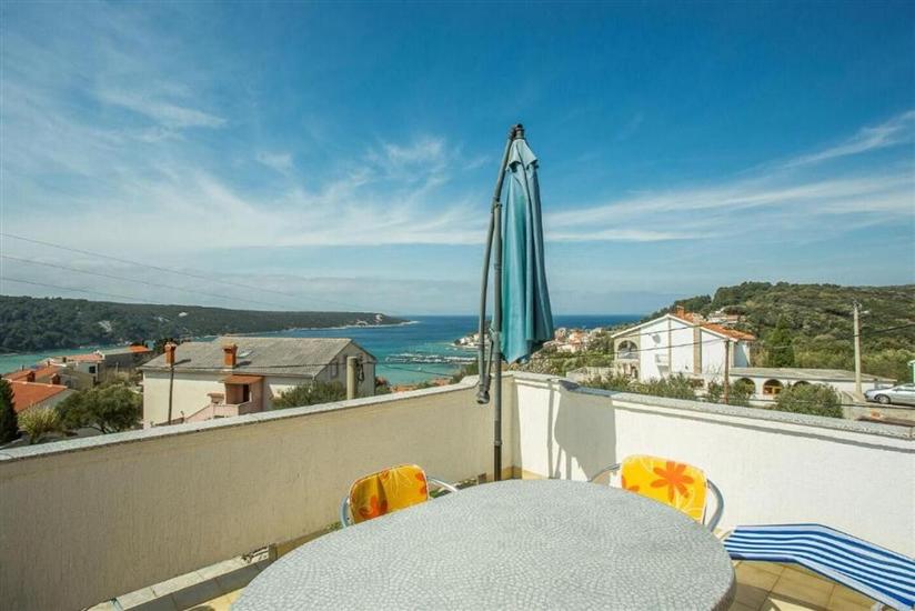 Apartment A2, for 5 persons