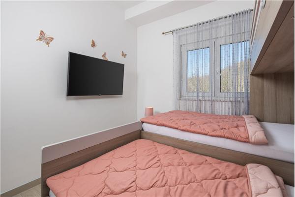 House K1, for 10 persons