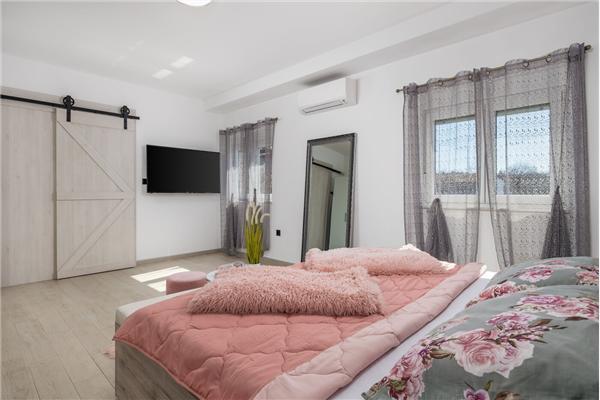 House K1, for 10 persons