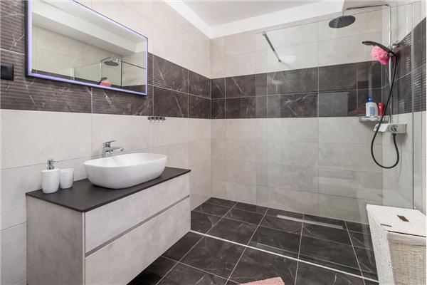 House K1, for 10 persons