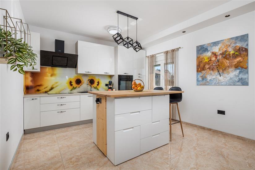 House K1, for 10 persons