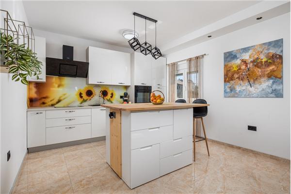 House K1, for 10 persons