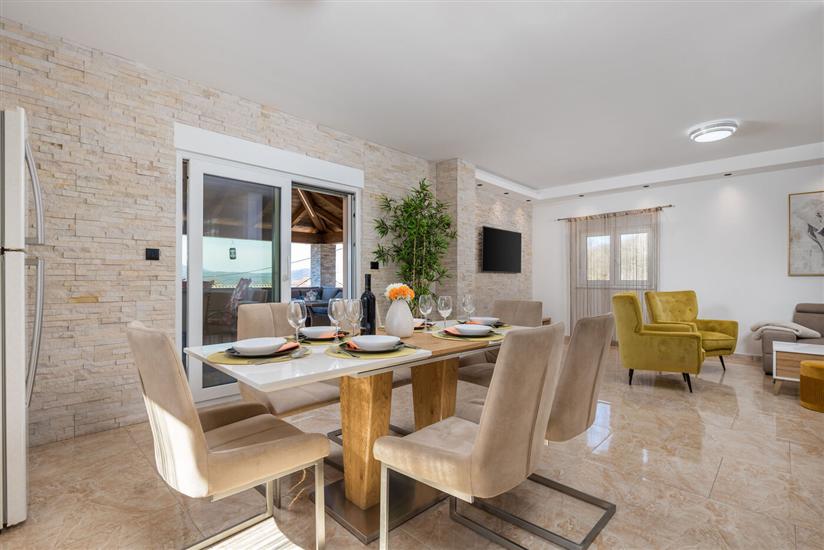 House K1, for 10 persons