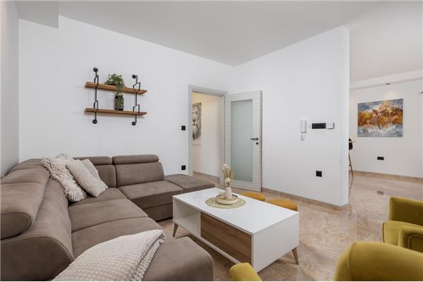 House K1, for 10 persons