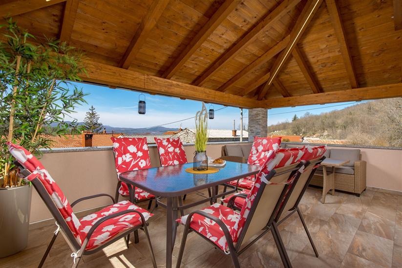 House K1, for 10 persons