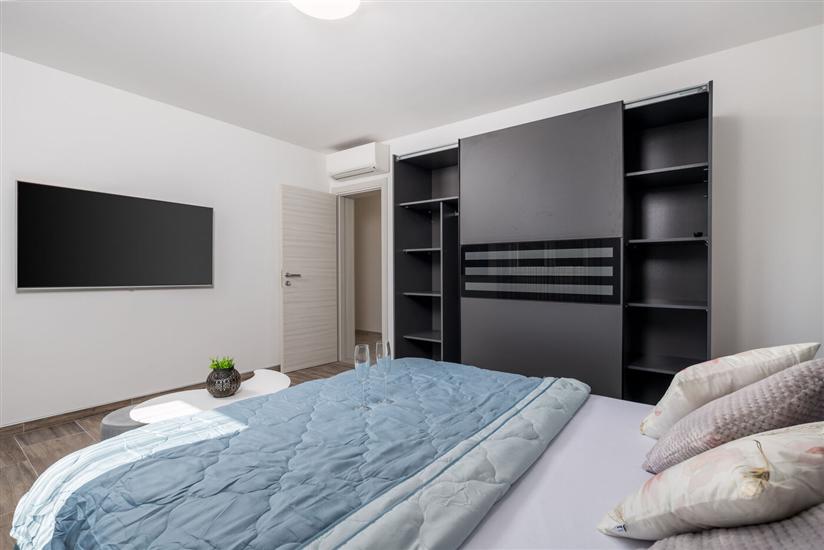 House K1, for 10 persons