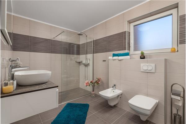 House K1, for 10 persons