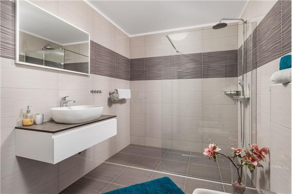 House K1, for 10 persons