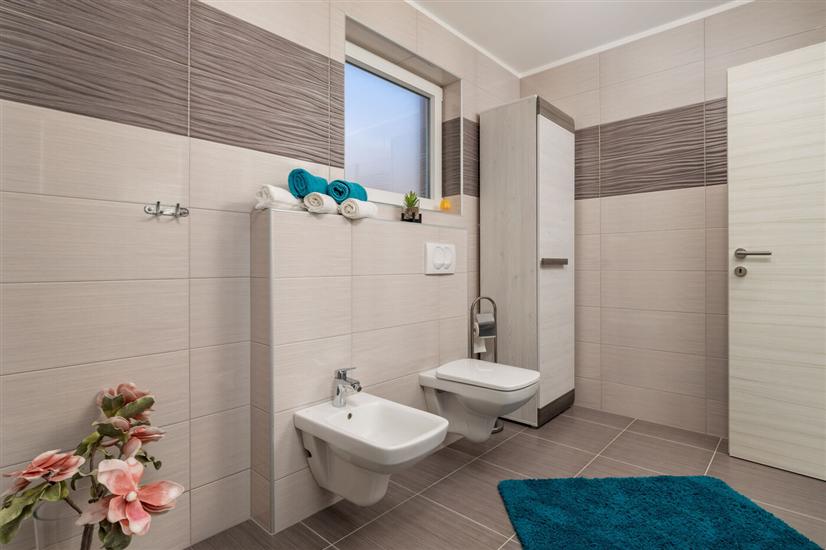 House K1, for 10 persons