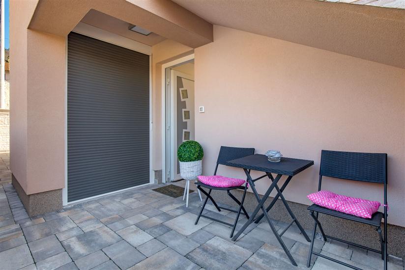 House K1, for 10 persons