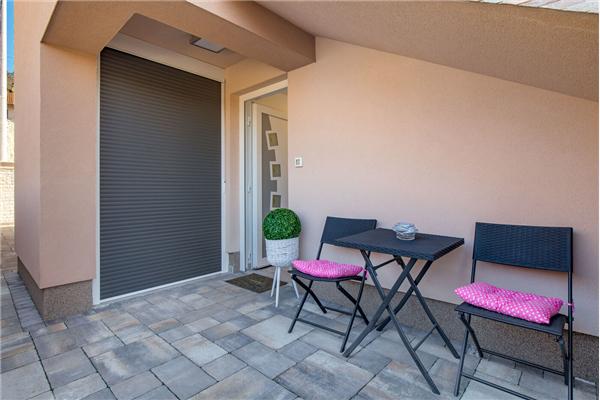 House K1, for 10 persons