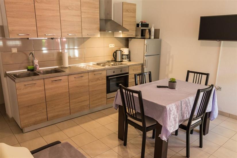 Apartman A2, na 5 osebe