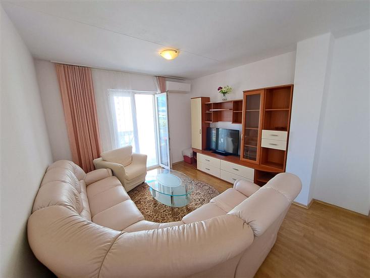 Apartment A1, for 7 persons