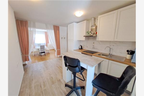 Apartment A1, for 7 persons