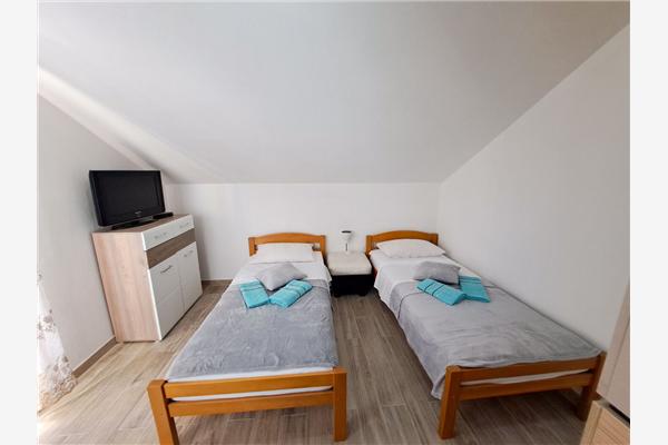 Apartment A1, for 7 persons