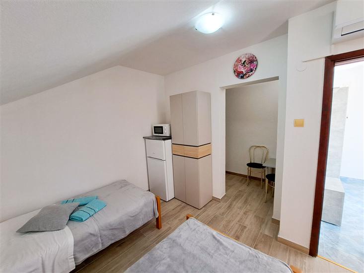 Apartment A1, for 7 persons