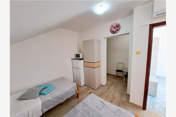 Apartment A1, for 7 persons