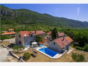 Vakantie huizen Makarska Riviera,ReserverenRoglićVanaf 442 €