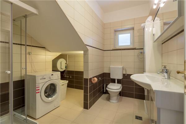 House K1, for 8 persons