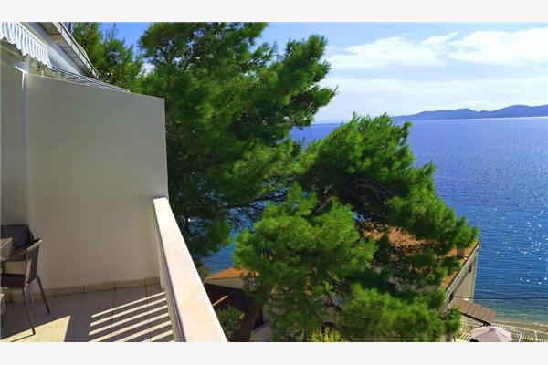 Apartment A1, for 5 persons