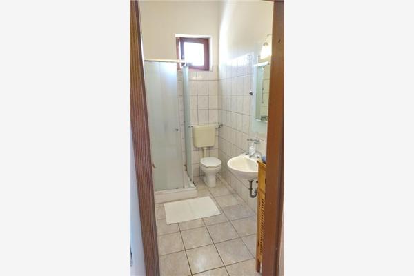 Apartment A1, for 5 persons