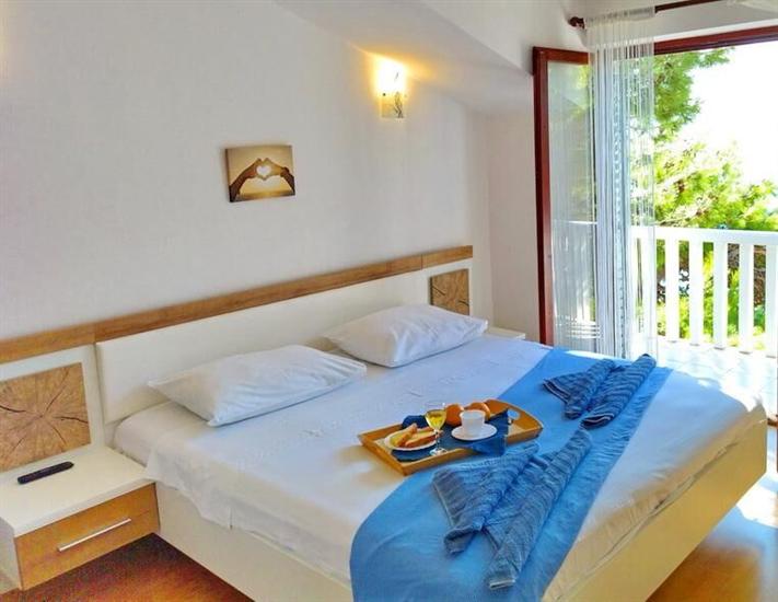 Apartment A1, for 5 persons