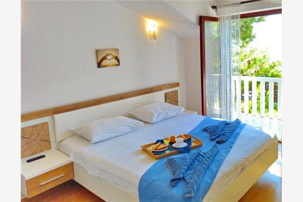 Apartment A1, for 5 persons